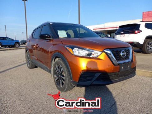 Used 2020 Nissan Kicks SV image 1