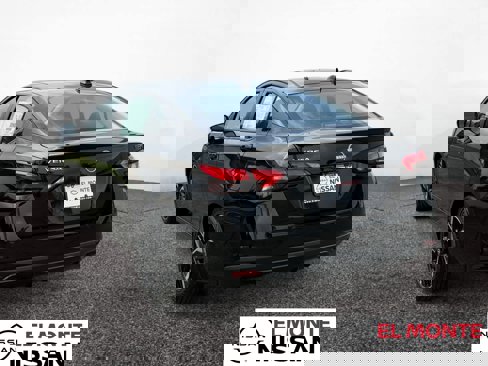 New 2025 Nissan Versa SR image 3