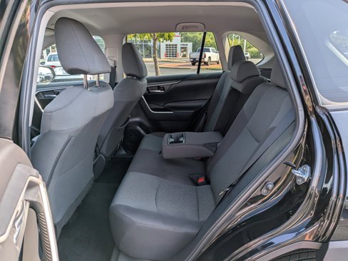 Used 2023 Toyota RAV4 XLE image 18