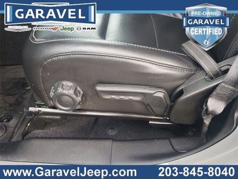 Used 2021 Jeep Wrangler Unlimited Sahara image 32