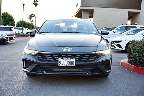 Certified 2024 Hyundai Elantra SEL image 5