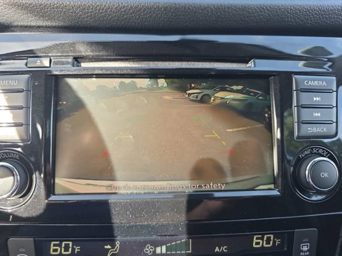 Used 2020 Nissan Rogue SV image 19