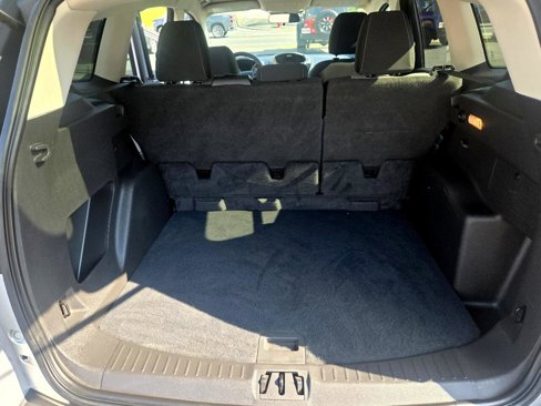 Used 2017 Ford Escape SE image 36