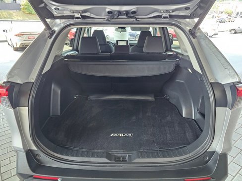 Used 2023 Toyota RAV4 XLE w/ Convenience Package image 16