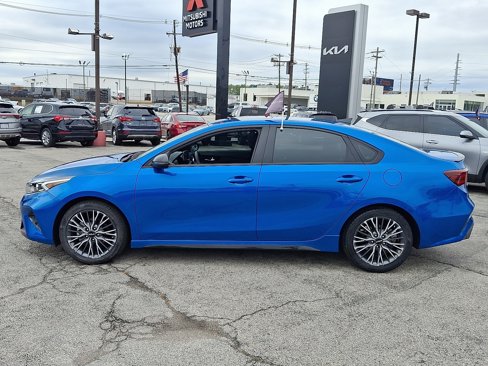 Used 2023 Kia Forte GT-Line w/ GT-Line Premium Package image 4