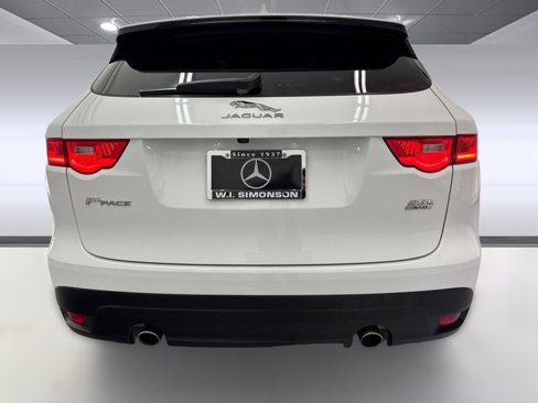 Used 2018 Jaguar F-PACE Premium image 9