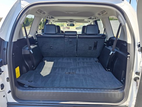 Used 2018 Lexus GX 460 Premium image 30