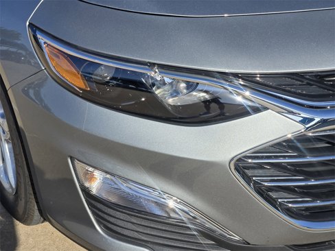 Certified 2025 Chevrolet Malibu LS image 29
