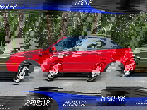 Used 2001 Volkswagen Cabrio GLX image 1