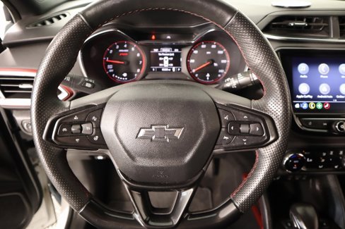 Used 2023 Chevrolet TrailBlazer RS w/ Sun and Liftgate Package image 3
