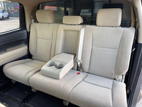 Used 2012 Toyota Tundra 4x4 CrewMax image 15