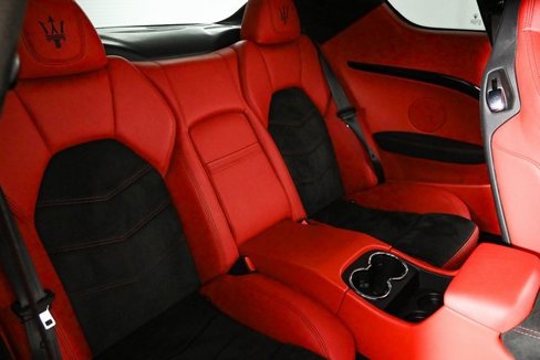 Used 2015 Maserati GranTurismo Sport image 10