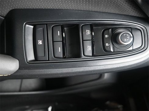 Used 2021 Subaru Crosstrek 2.5i Sport w/ Moonroof Package image 14