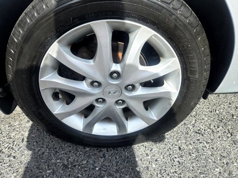 Used 2009 Hyundai Elantra image 19