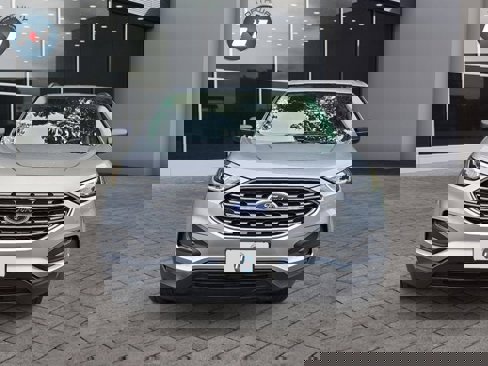Used 2021 Ford Edge SE image 8