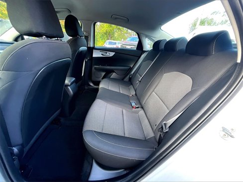Used 2023 Kia Forte LXS image 21