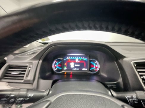 Used 2021 Honda Pilot Touring image 11