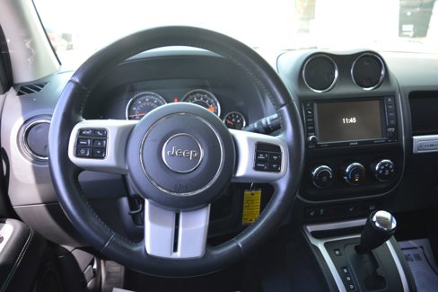 Used 2014 Jeep Compass Latitude image 32