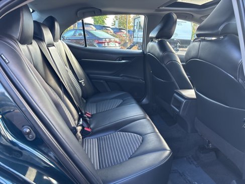 Used 2020 Toyota Camry SE image 8