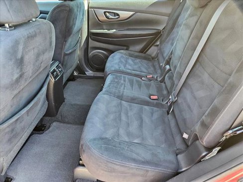 Used 2016 Nissan Rogue S image 17