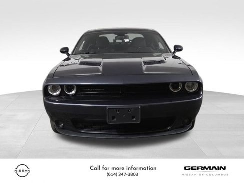 Used 2018 Dodge Challenger SXT w/ Blacktop Package image 2