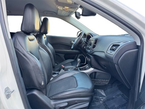 Used 2018 Jeep Compass Latitude image 17