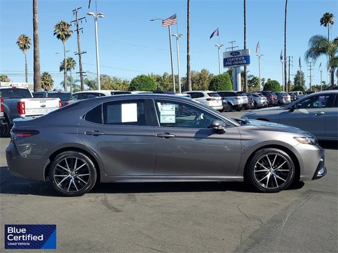 Used 2022 Toyota Camry SE image 28
