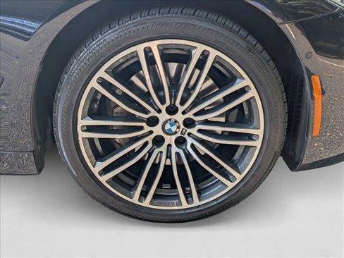 Used 2019 BMW 530i xDrive w/ M Sport Package image 23