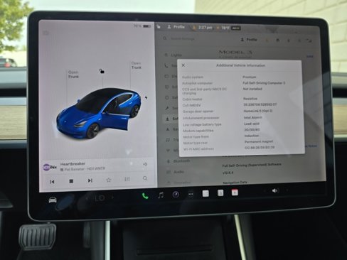Used 2018 Tesla Model 3 Long Range image 25