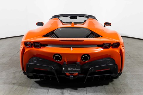 Used 2024 Ferrari SF90 Spider image 7