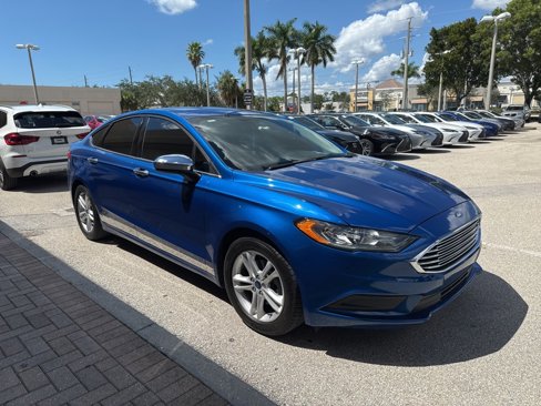 Used 2018 Ford Fusion SE w/ Fusion SE Technology Package image 1