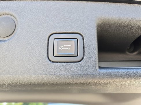 Used 2022 Chevrolet Equinox LT image 35