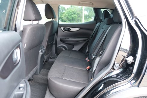 Used 2019 Nissan Rogue Sport S w/ Appearance Package image 21