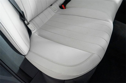 Used 2022 Mercedes-Benz E 350 Sedan image 52