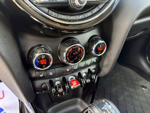 Used 2015 MINI Cooper S image 21