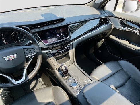 Used 2023 Cadillac XT6 Premium Luxury image 24