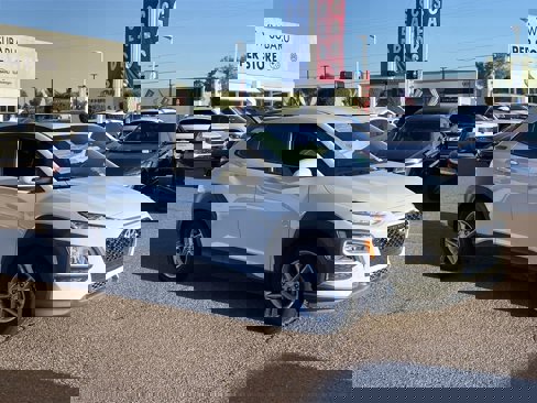Used 2020 Hyundai Kona SE image 3