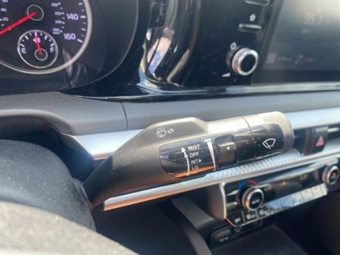 Used 2023 Kia K5 LXS image 17