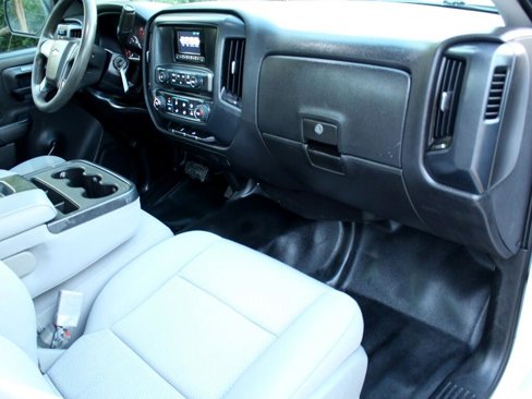 Used 2015 Chevrolet Silverado 1500 W/T w/ Trailering Package image 12