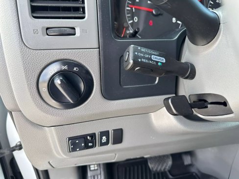 Used 2020 Nissan NV 2500 S image 15