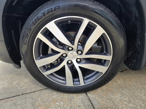 Used 2018 Honda Pilot Touring image 27