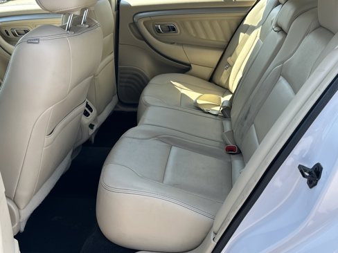 Used 2018 Ford Taurus SEL w/ Equipment Group 201A image 22