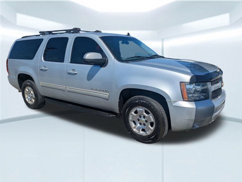 Used 2012 Chevrolet Suburban LT w/ Luxury Package image 4