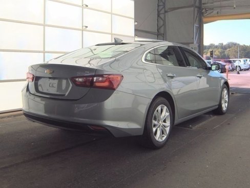 Used 2023 Chevrolet Malibu LT image 3