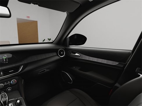 New 2025 Alfa Romeo Stelvio Sprint image 21