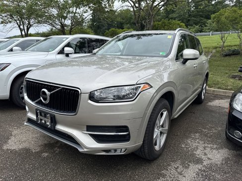 Used 2016 Volvo XC90 T5 Momentum image 1