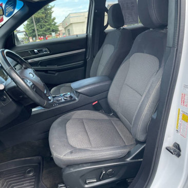 Used 2018 Ford Explorer XLT w/ Equipment Group 201A image 10