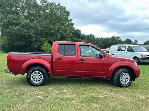 Used 2018 Nissan Frontier SV image 4