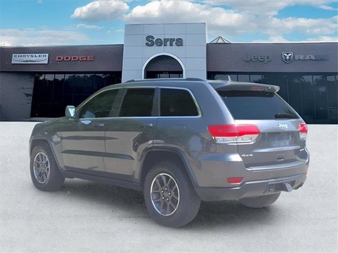 Used 2017 Jeep Grand Cherokee Laredo w/ Quick Order Package 23E image 4