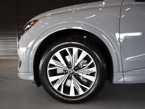 Certified 2023 Audi Q4 e-tron Premium Plus w/ Premium Plus image 5
